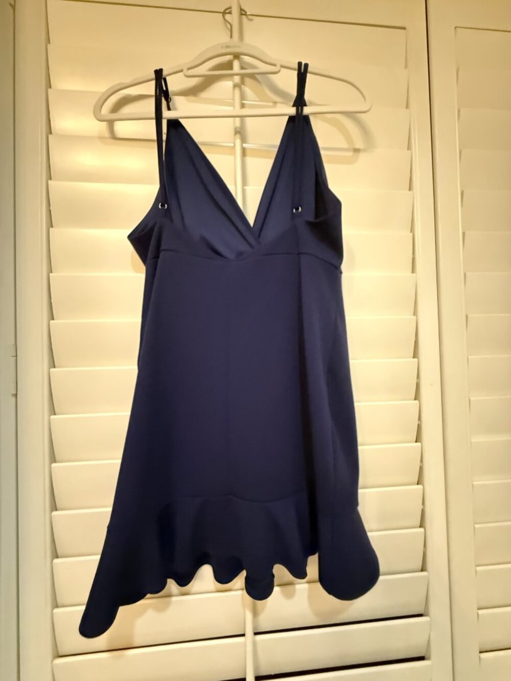 Sunset + Spring Ruffled Crossover Dress, Large, Navy - Picture 4 of 4